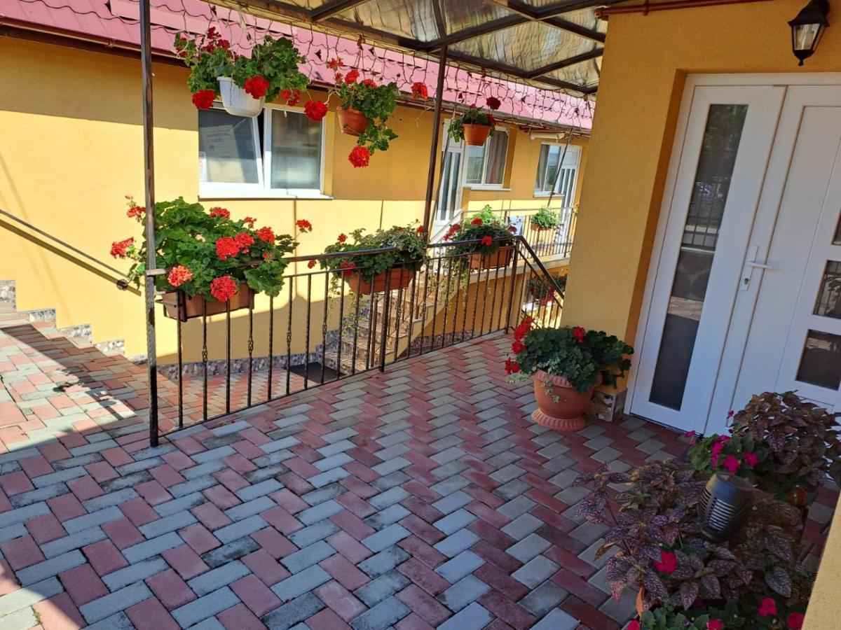 Casa Dina Apartment Turda Exterior foto